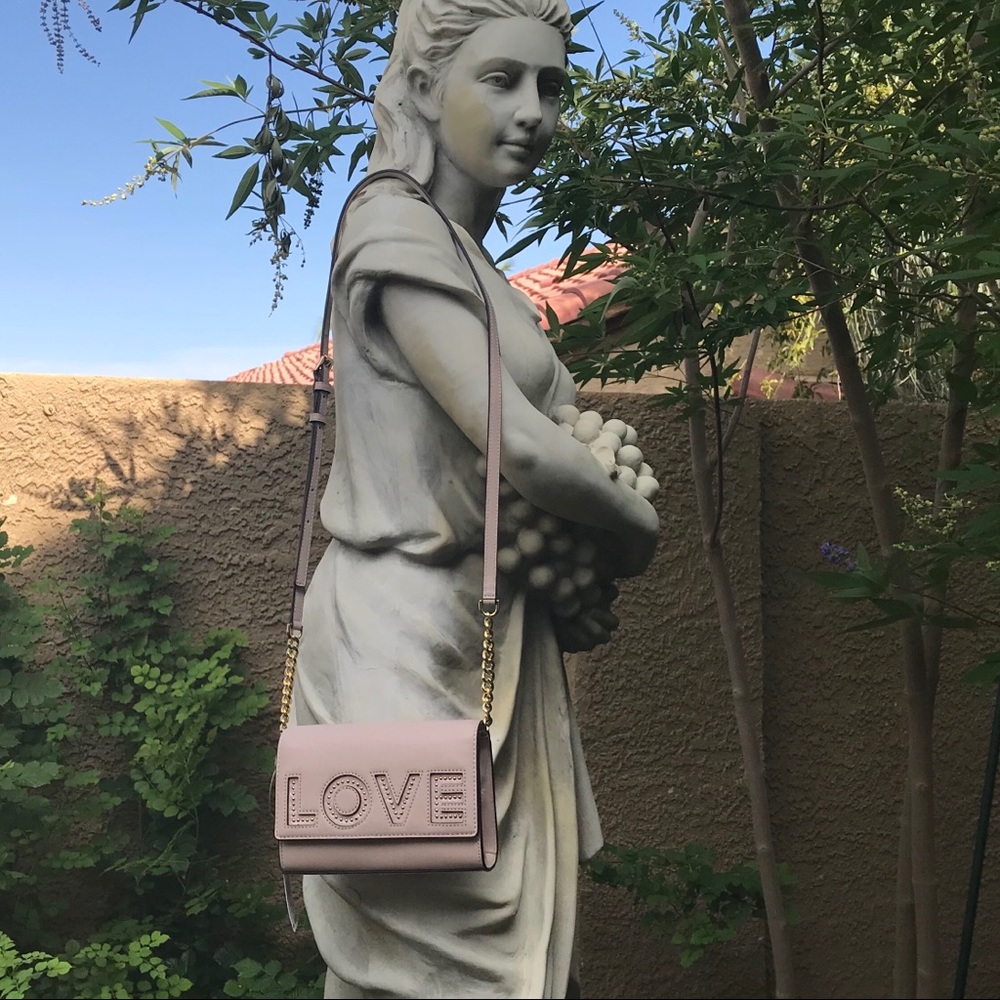 Michael Kors pale pink leather Love Crossbody - Picture 2 of 6